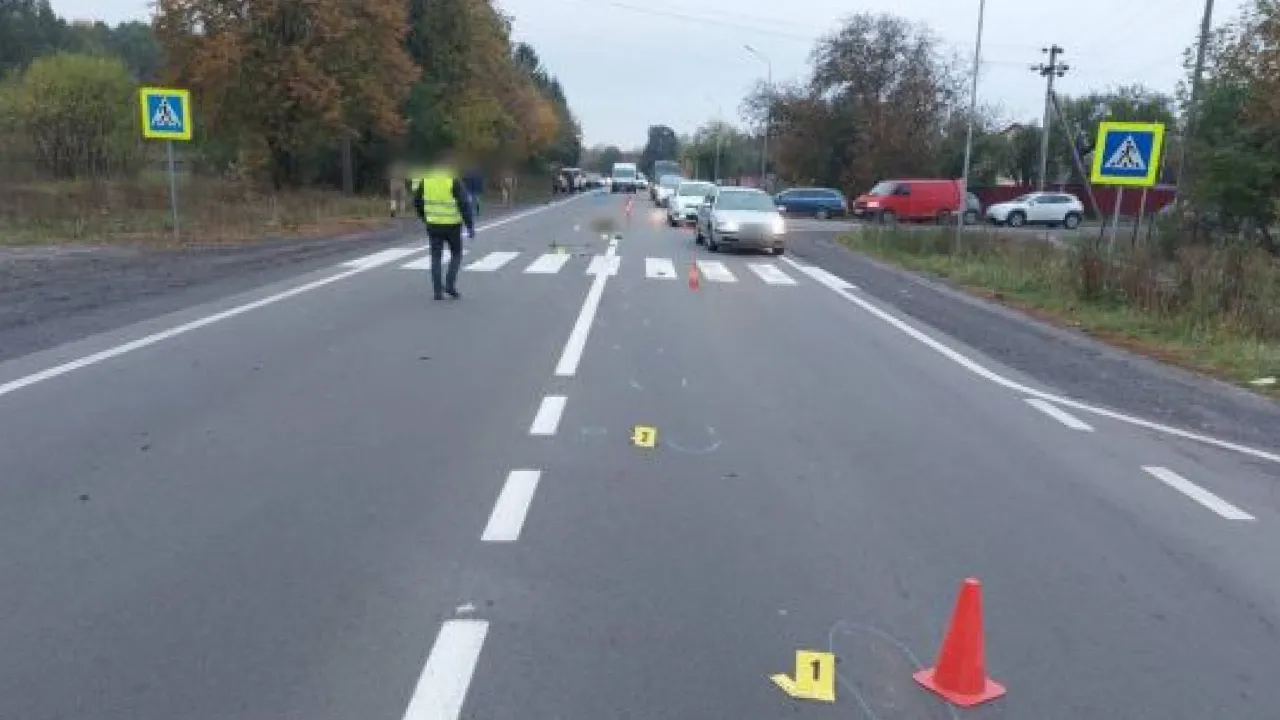 На Волині працівник ТЦК на смерть збив жінку 