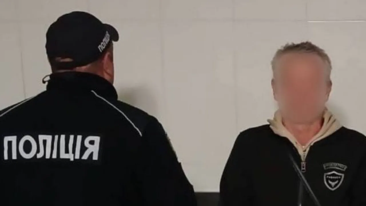 На Харківщині чоловік до смерті забив стільцем рідного брата 