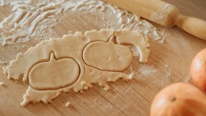 Як приготувати апетитні гарбузові кекси з грибами - фото