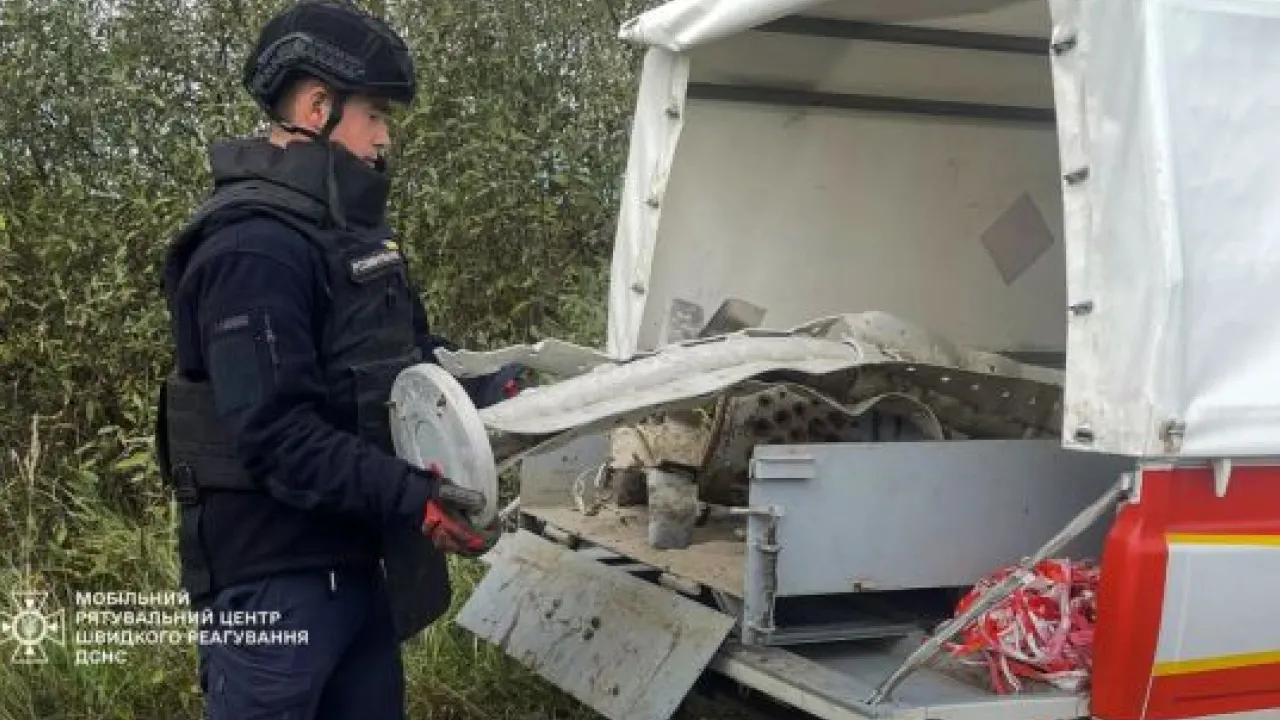 На Київщині тракторист знайшов в полі залишки ракети "Торнадо-С” 