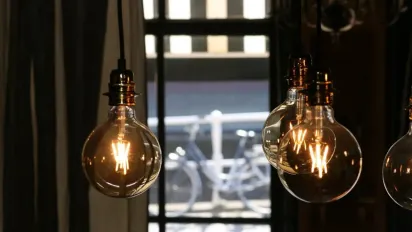 Тарифи на світло в Україні можуть підвищити: скільки доведеться платити - фото