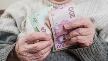 В Україні деякі пенсіонери можуть втратити виплати: що потрібно зробити - фото