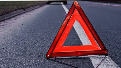 Дитина перебуває у комі: на Дніпропетровщині 11-річну дівчину легковик збив прямо біля школи - фото