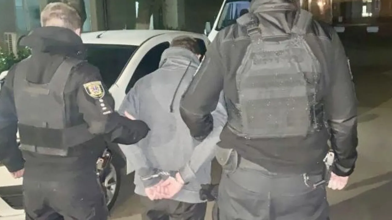 В Одесі чоловік бив своїх маленьких дітей: немовля рятують у реанімації 