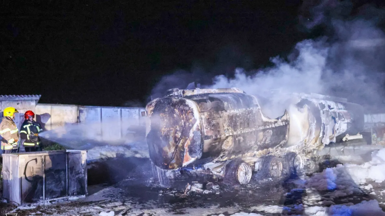 На Рівненщині зайнялася цистерна з паливом  