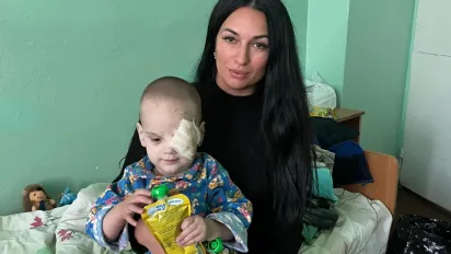 На Рівненщині 2-річній дитині викололи око та жорстоко побили: підозрюють батьків - фото