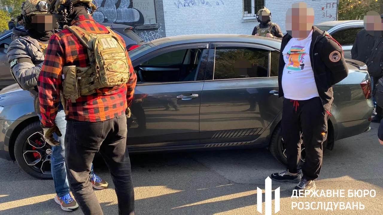 На Київщині у посадовців районного ТЦК виявили понад 1,2 млн доларів, зароблених на ухилянтах 