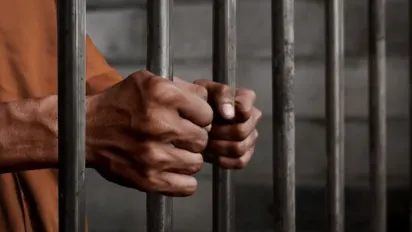 На Буковині чоловік задушив матір своєї цивільної дружини: йому загрожує до 15 років увʼязнення - фото