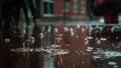 Похолодання та штормовий вітер охоплять Україну: синоптикиня Діденко попередила про негоду - фото