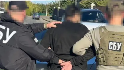 Житель Черкащини вимагав від дружини військового 200 тисяч гривень та погрожував вбивством дитини - фото