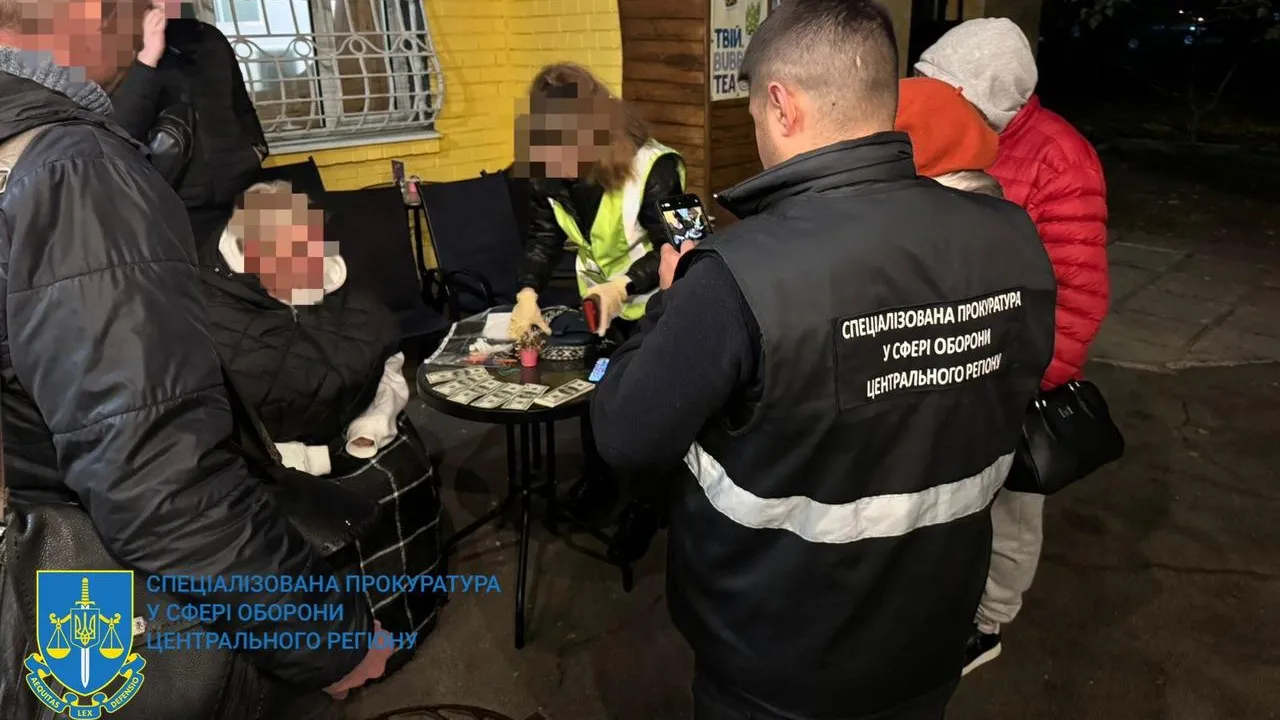 У Києві лікарка вимагала хабар у ветерана за встановлення групи інвалідності 