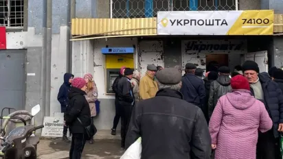 Українці зможуть отримати «тисячу Зеленського» через відділення «Укрпошти» - фото