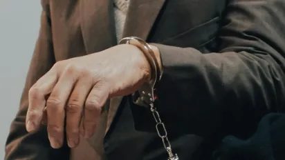 На Полтавщині керівник держпідприємства з утримання доріг збагатився на 35,8 млн грн - фото