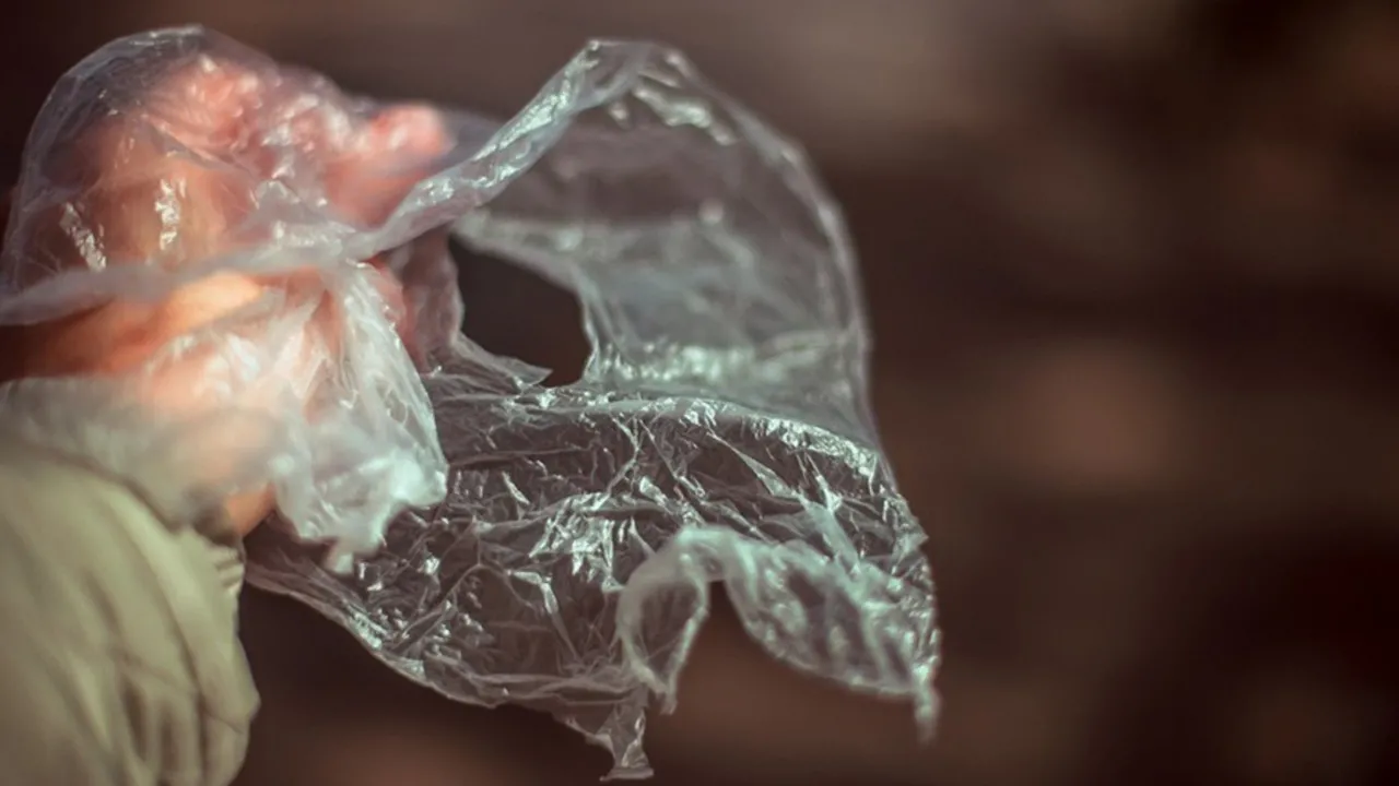 На Волині 18-річний хлопець задушив себе пакетом 