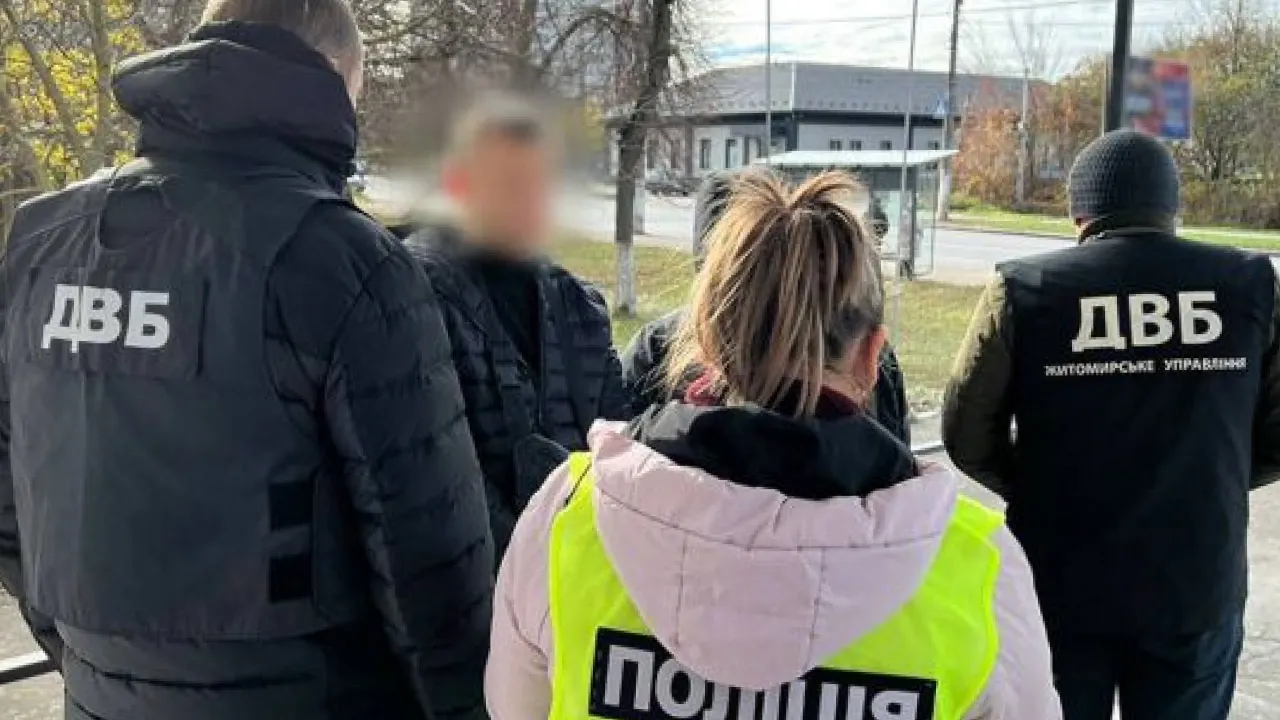 На Житомирщині правоохоронці затримали на хабарі інструктора автошколи 