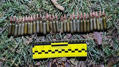 На Вінниччині затримали чоловіка, який зберігав вдома арсенал зброї - фото