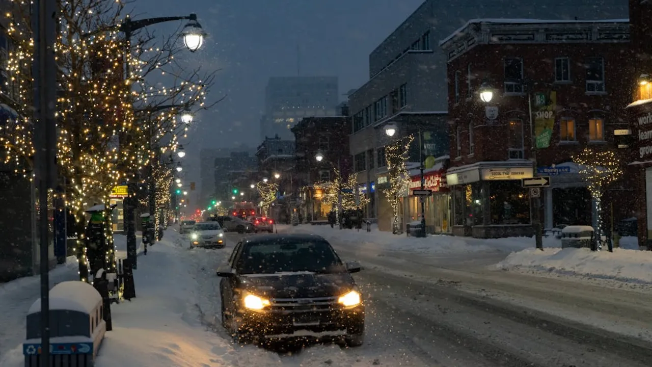 Очікується мокрий сніг та дощ: синоптики дали прогноз погоди на сьогодні 