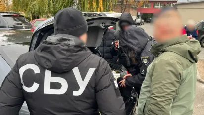 Непридатність до служби за 5000 доларів: у Черкасах викрили схему зняття з військового обліку - фото