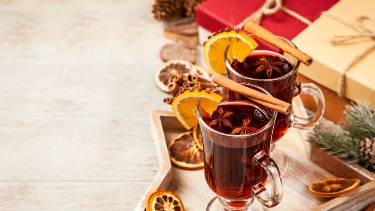 Класичний рецепт глінтвейну: як приготувати різдвяний напій у 5 кроків 