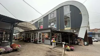 У Тернополі двоє дітей пограбували магазин на ринку - фото