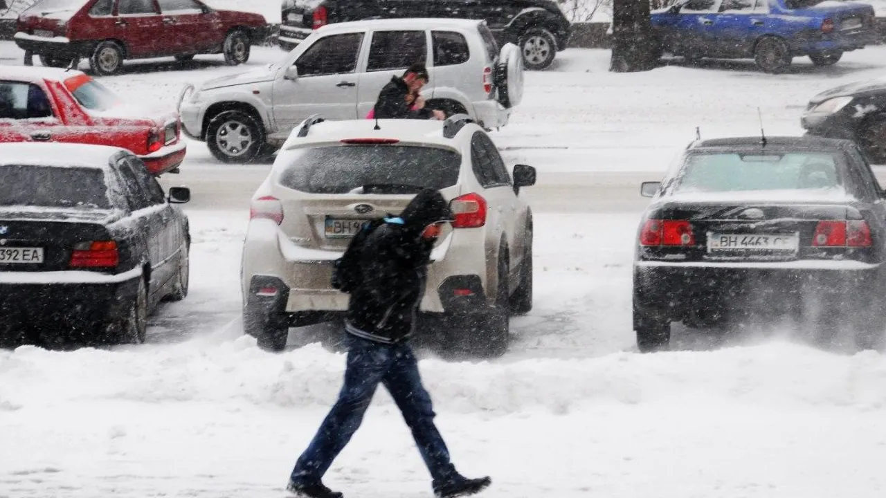 "Подбайте про взуття та автівки": синоптикиня занепокоїла українців прогнозом 