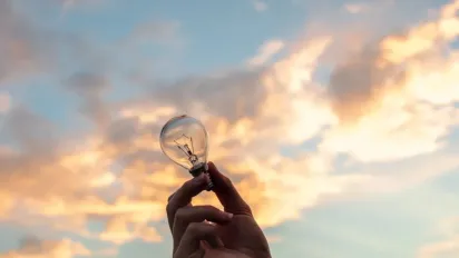 Коли в Україні можуть скасувати графіки відключень світла: відповідь радника прем'єра - фото