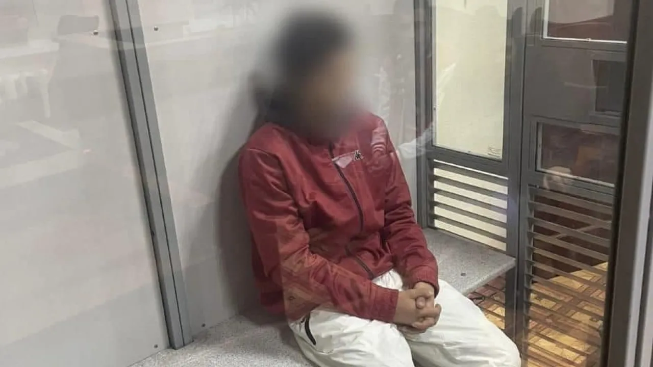 У Києві 17-річний хлопець підірвав саморобну вибухівку біля держустанови 