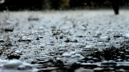 Сьогодні в Україну зайдуть сильні дощі: яким областям не пощастить  - фото