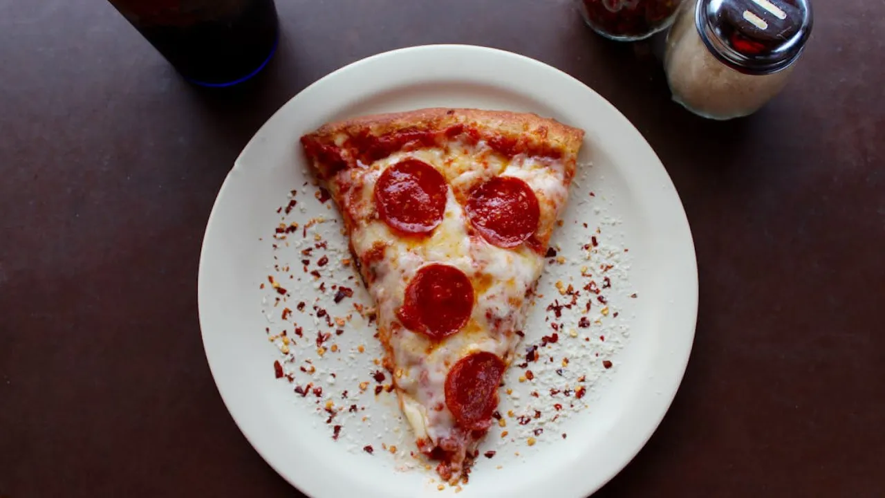 Смачна домашня піца: простий рецепт 