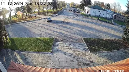 У селі на Волині "дрифтерів" змусили мити асфальт - фото