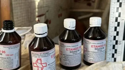 Жителька Сумщини вилила чоловікові на голову спирт і підпалила: суд виніс їй вирок - фото