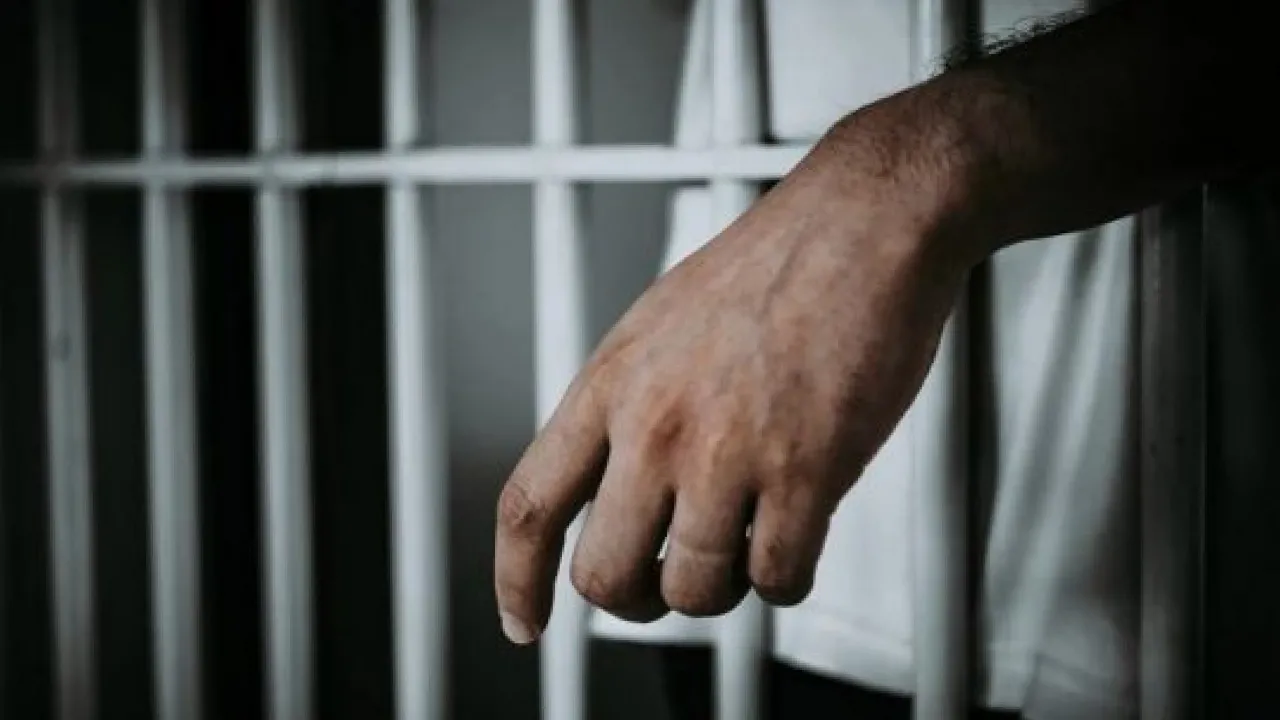 На Миколаївщині 19-річний хлопець зґвалтував 15-річну дівчину 