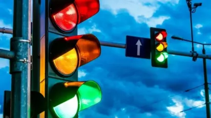 В Україні змінюють кольори світлофорів: зеленого більше не буде - фото