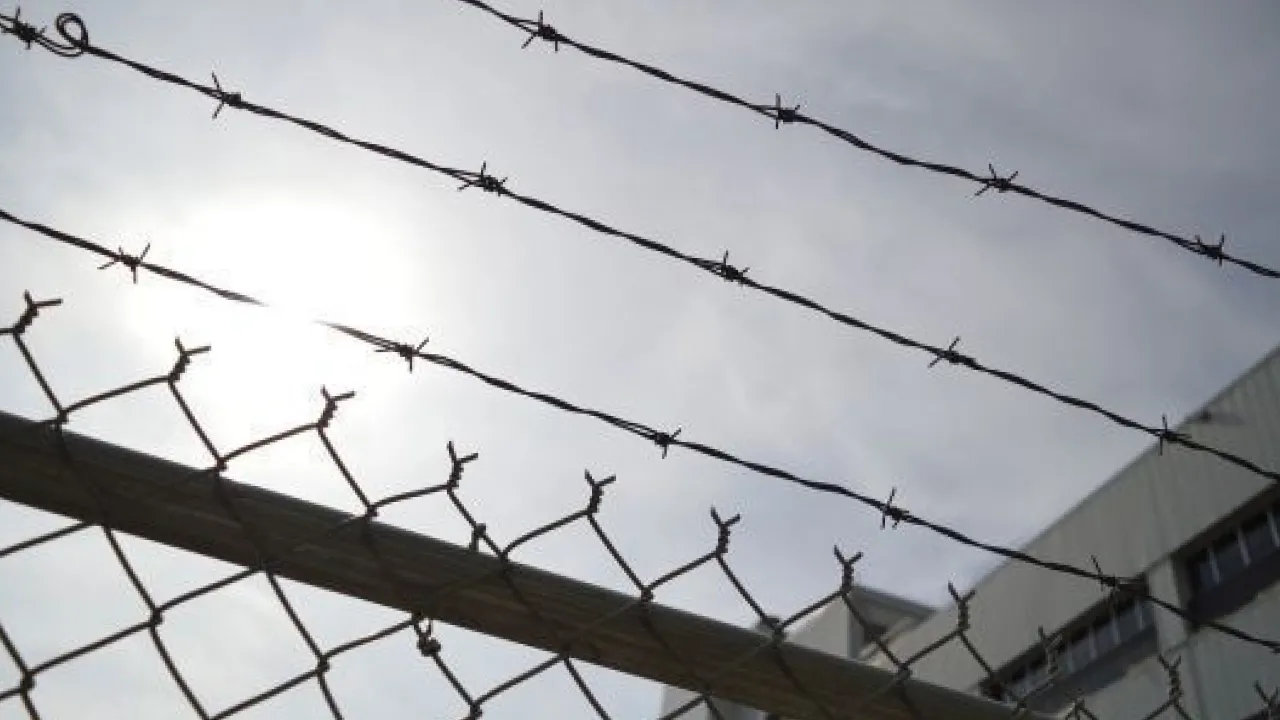 На Хмельниччині чоловіка увʼязнили за сексуальне насильство над 5-річним хлопчиком 