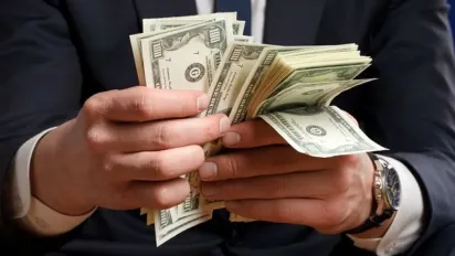 П'ять знаків Зодіаку магнітом притягуватимуть до себе гроші у 2025 році - фото