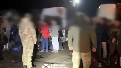 На Закарпатті судили водія, який перевозив рекордну кількість ухилянтів - фото