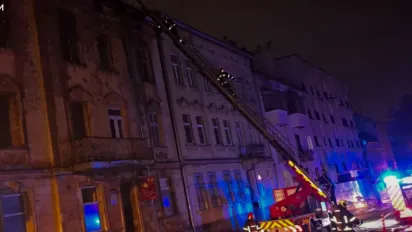 Ранкова пожежа у Львові: від вогню врятували два житлові будинки - фото