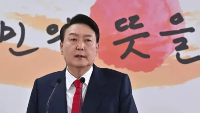 У Південній Кореї оголосили введення воєнного стану, - Yonhap - фото