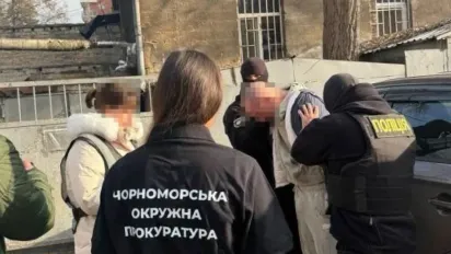 В Одесі чоловік обіцяв військовому за 25 тисяч доларів оформити непридатність до служби - фото