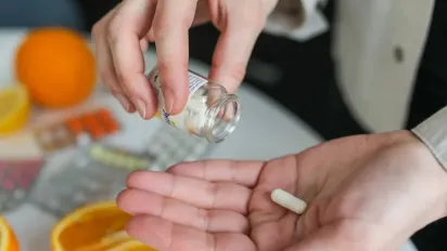 Стало відомо, які ліки в Україні купують найчастіше: попит зріс майже на 50% - фото