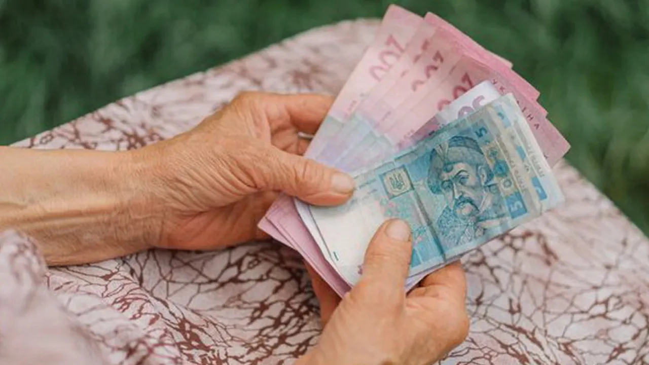 На яку пенсію можуть розраховувати українці, які не мають стажу 