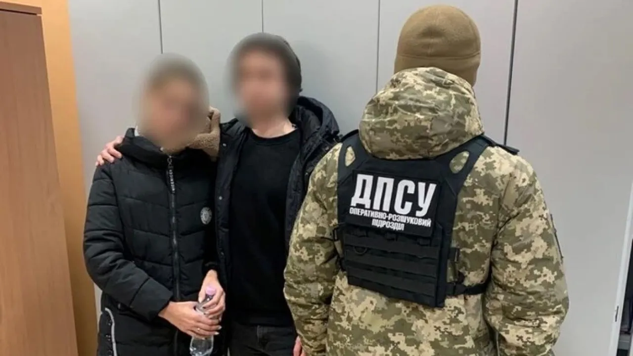 На Львівщині прикордонники не випустили подружжя за кордон, бо молодята «забули», як познайомились 