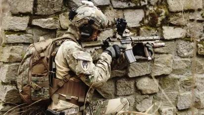 Хлопцям 18-25 років пропонуватимуть по 500 тис. грн "підйомних" за вступ до ЗСУ - фото