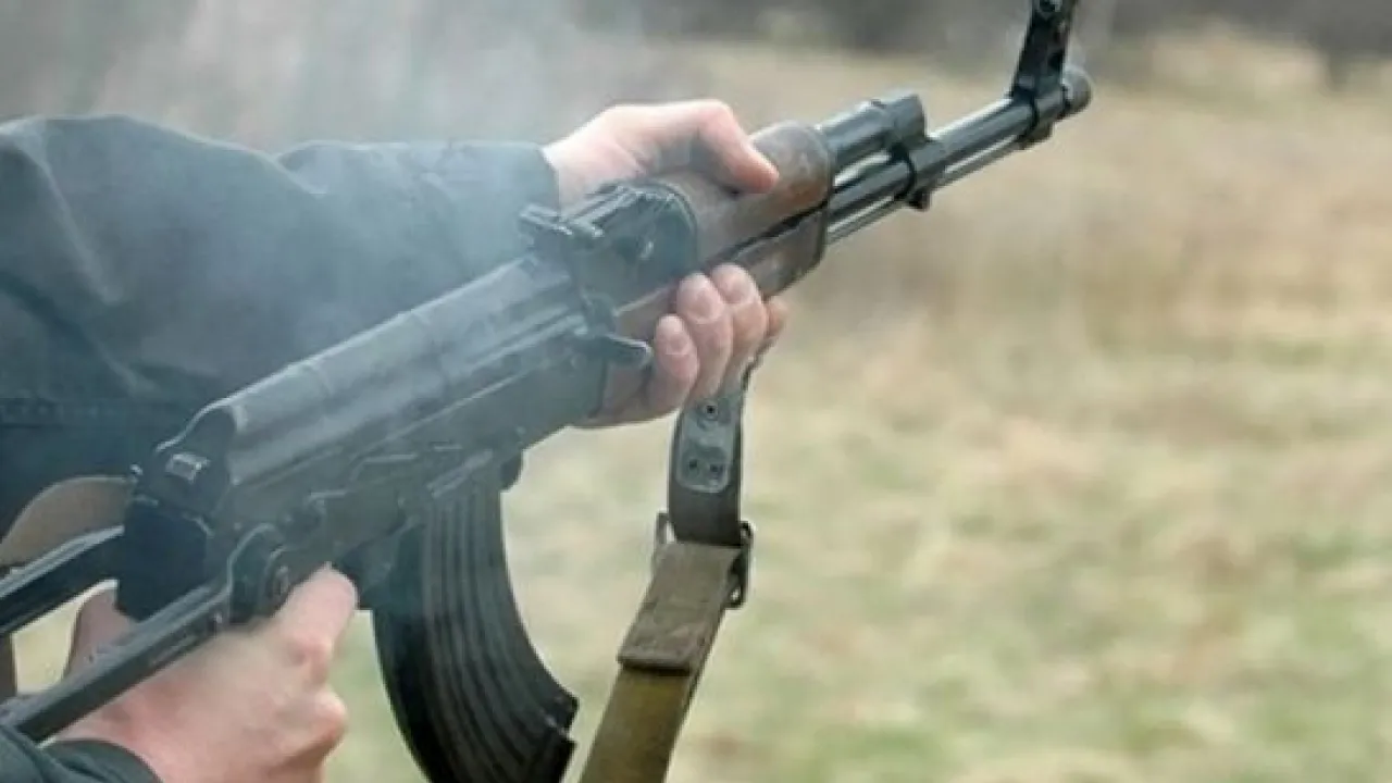 На Рівненщині хлопець стріляв з автомата у натовп: 4 людей у лікарні 