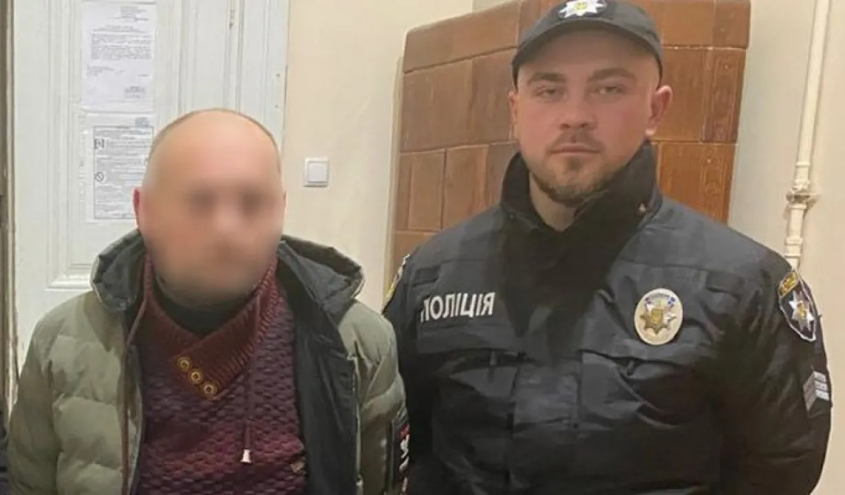 На Львівщині чоловік кинувся з ножем на жінку та 14-річну дитину: потерпілих госпіталізували 