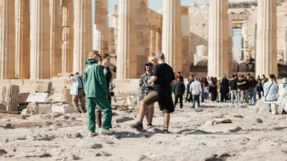 Одна з країн суттєво збільшує туристичні податки: до чого готуватися мандрівникам - фото