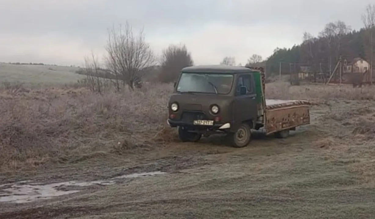 На Тернопільщині діти вкрали з церкви катафалк 