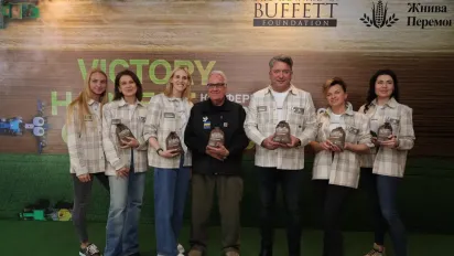 Жнива Перемоги: як фундація Говарда Баффета збільшуватиме підтримку українських фермерів - фото