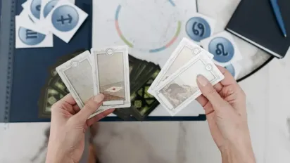 Гороскоп на 29 грудня 2024 року за картами Таро для всіх знаків Зодіаку - фото