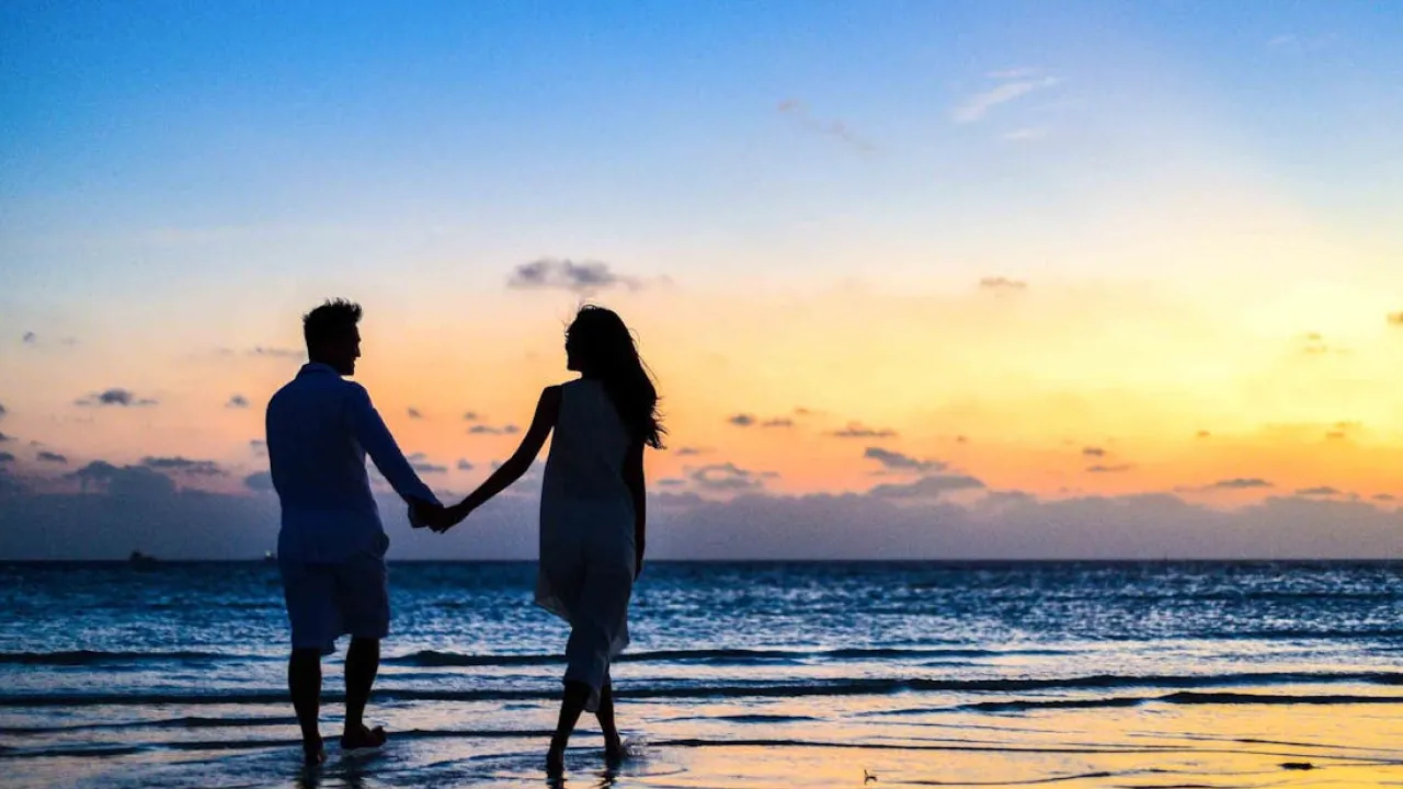 Астрологи назвали знаки зодіаку, які знайдуть справжнє кохання у 2025 році 